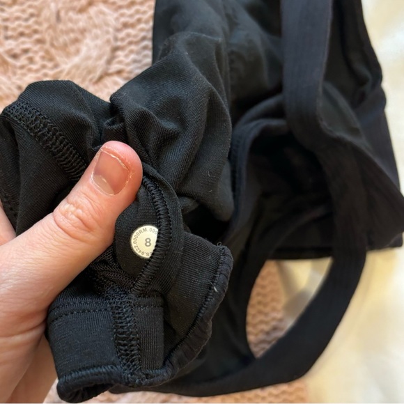 Lululemon Ribbed Nulu Asymmetrical Yoga Bra - Picture 4 of 7